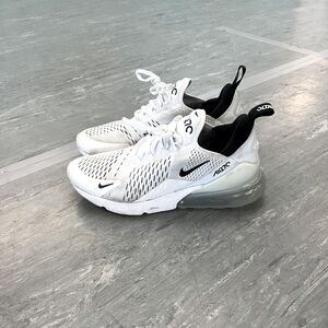 Nike AirMax 270